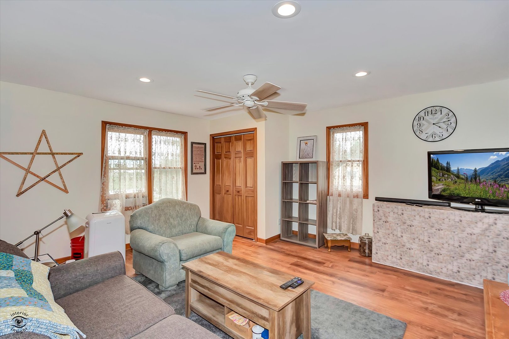 4S069 Barclay Road, Naperville, IL 60563