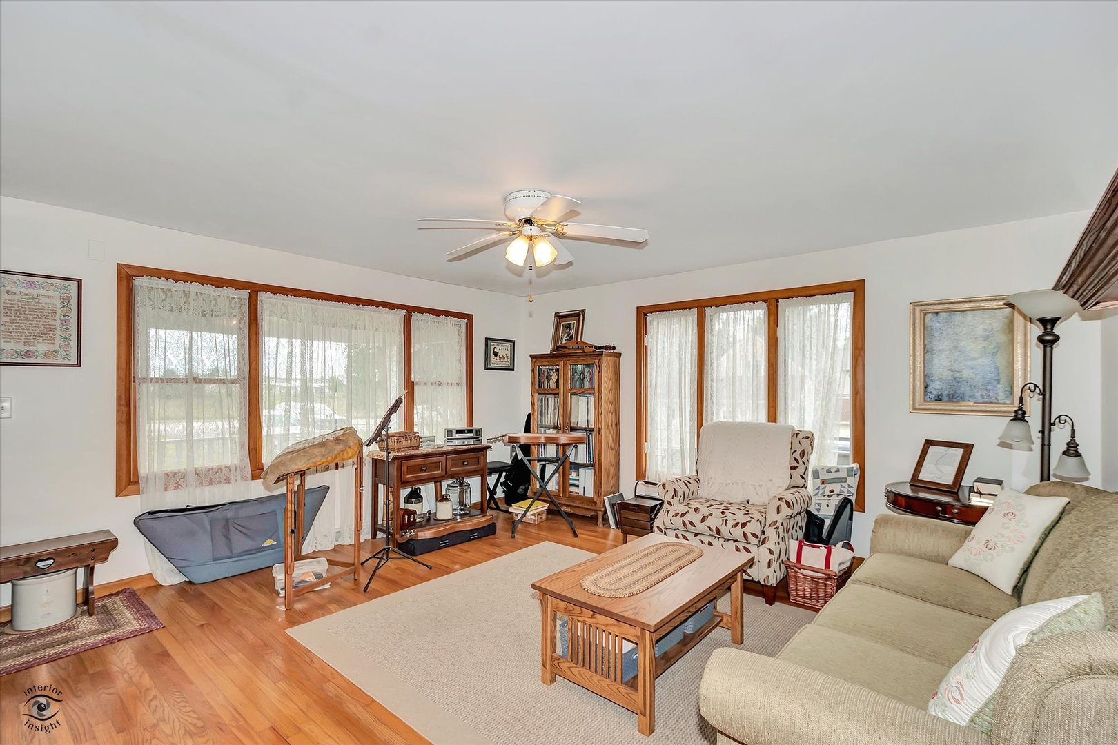 4S069 Barclay Road, Naperville, IL 60563