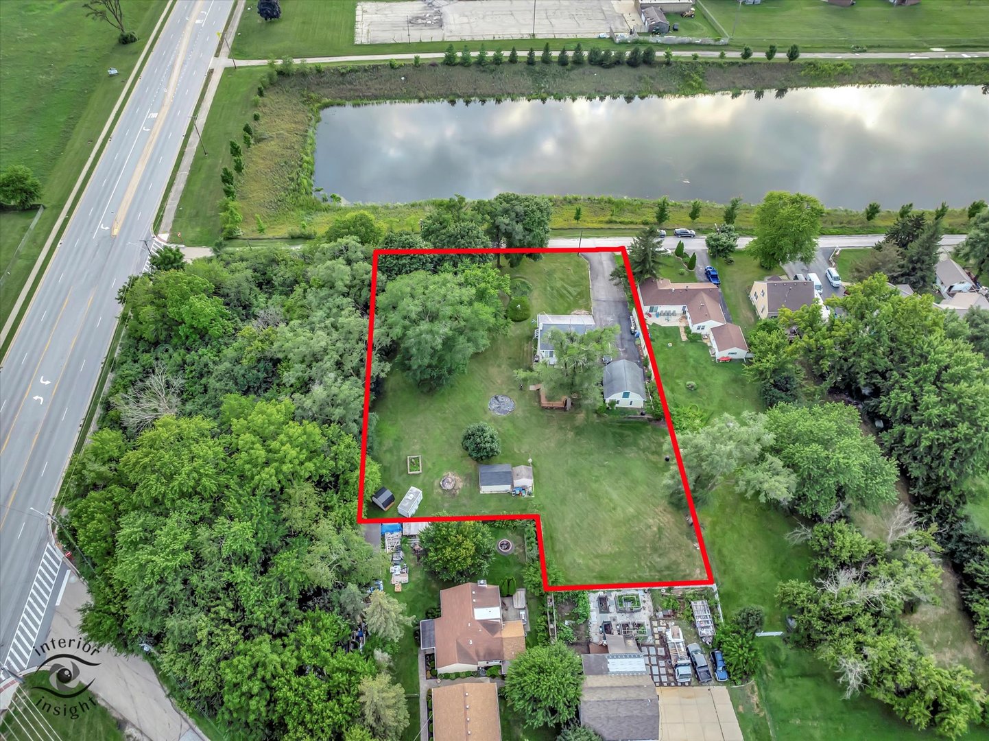 4S069 Barclay Road, Naperville, IL 60563