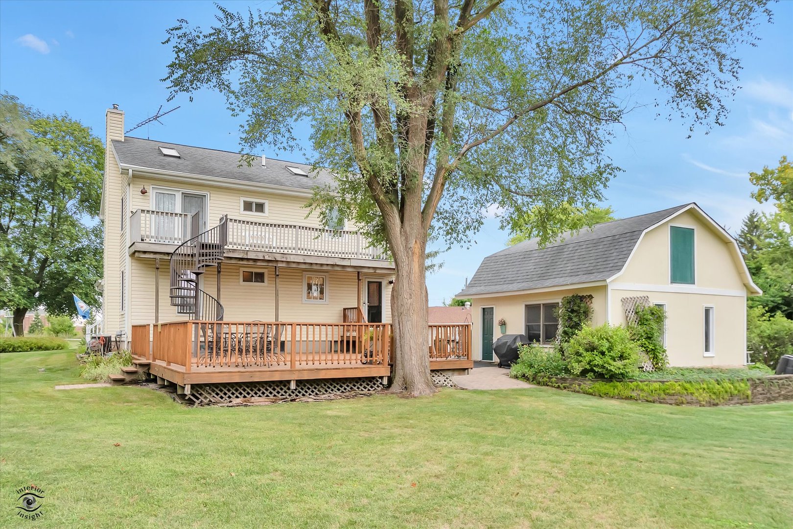 4S069 Barclay Road, Naperville, IL 60563