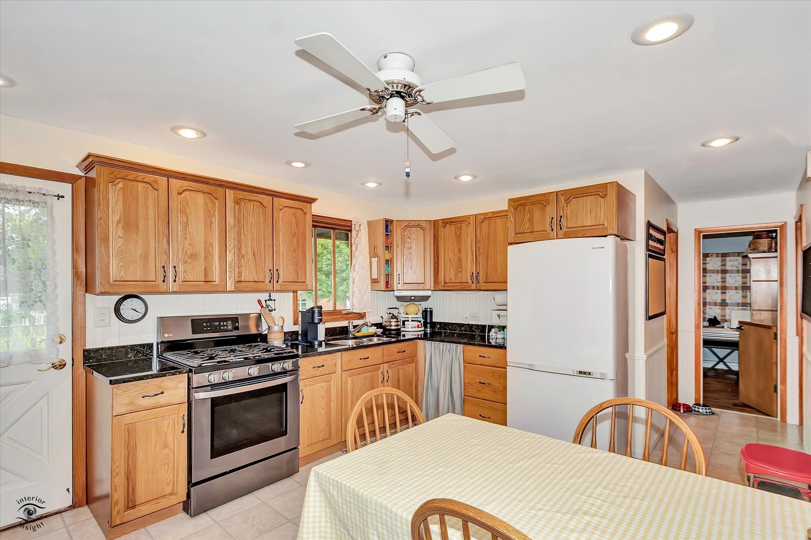 4S069 Barclay Road, Naperville, IL 60563