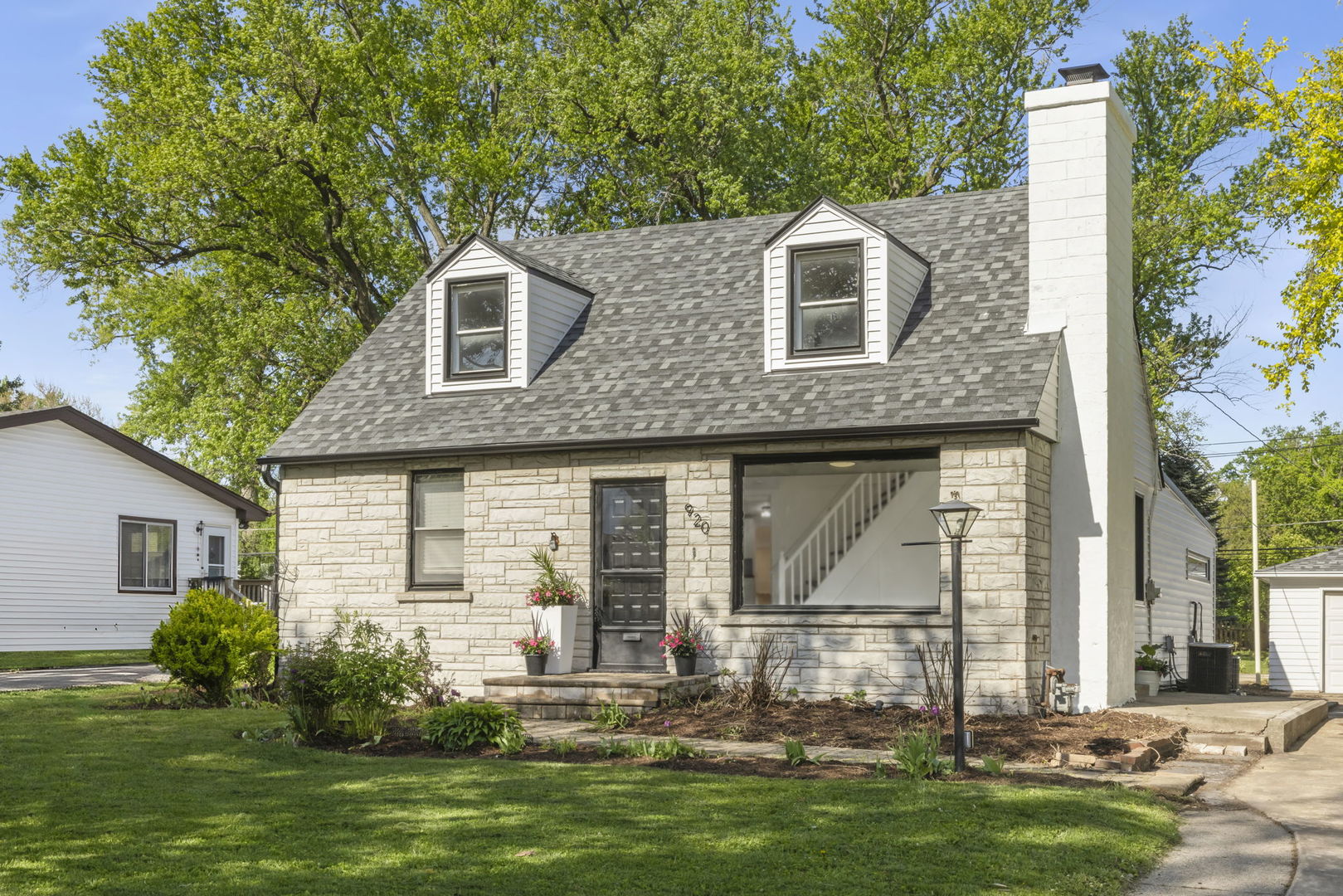 920 Hammerschmidt Avenue, Lombard, IL 60148