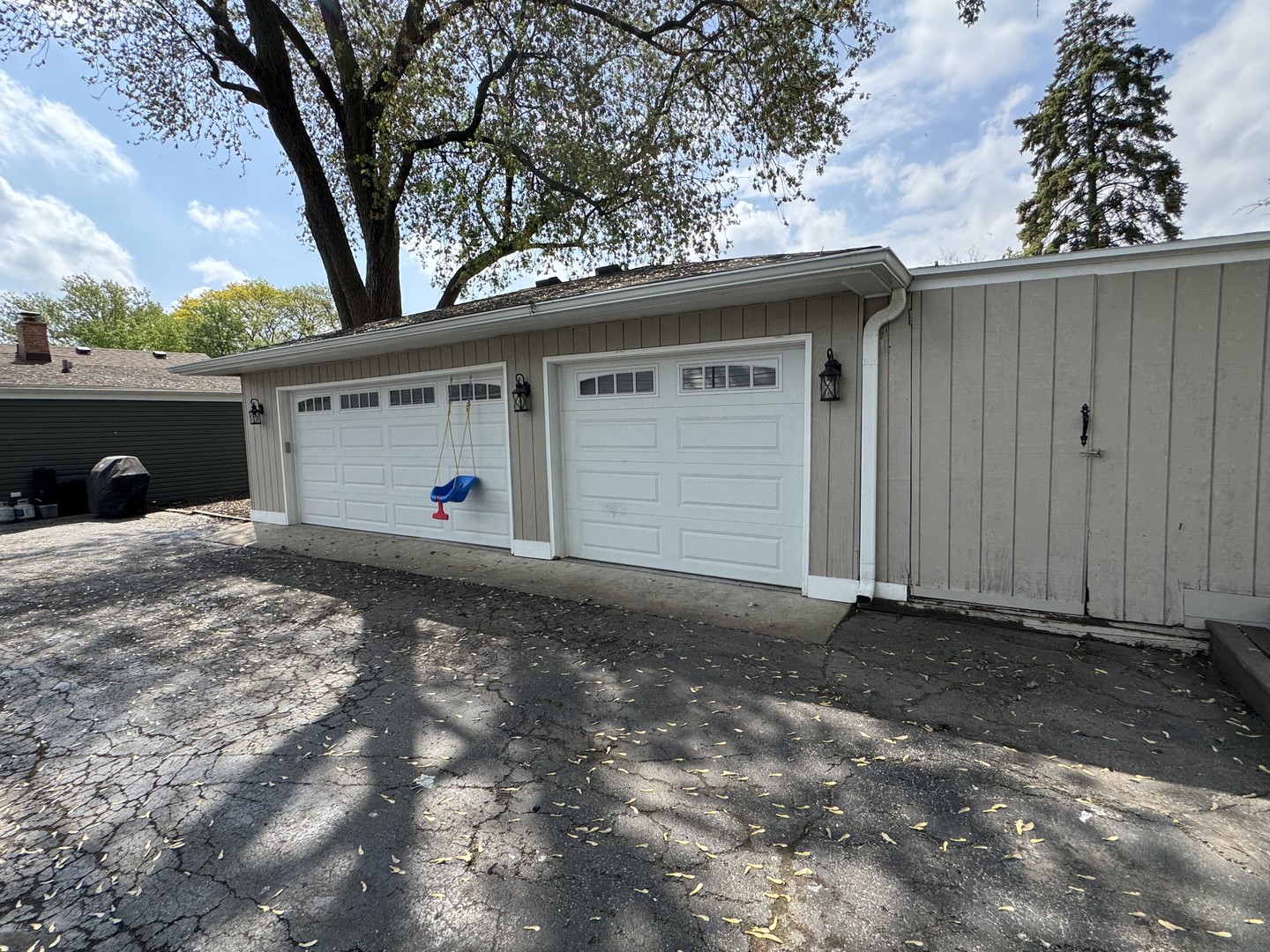 638 S Oakland Avenue, Villa Park, IL 60181