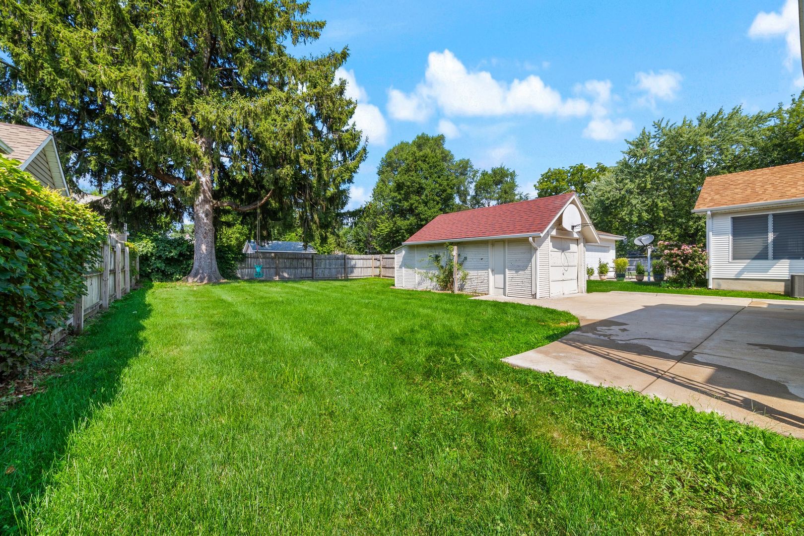743 Jackson Street, Aurora, IL 60505