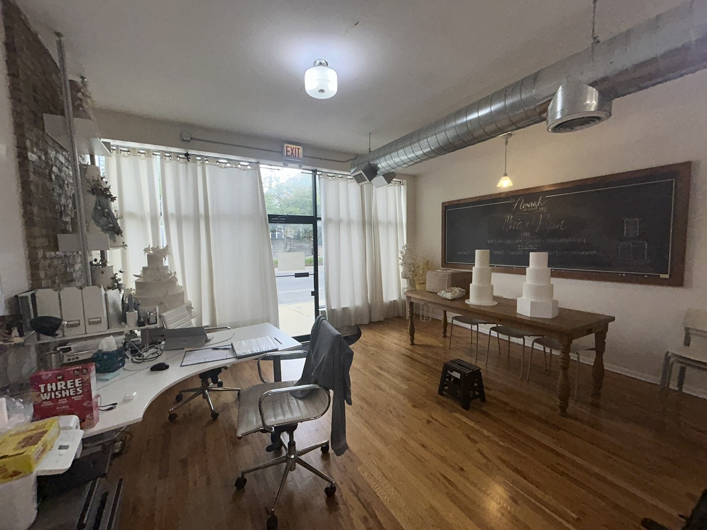525-527 N Ashland Avenue, Chicago, IL 60622