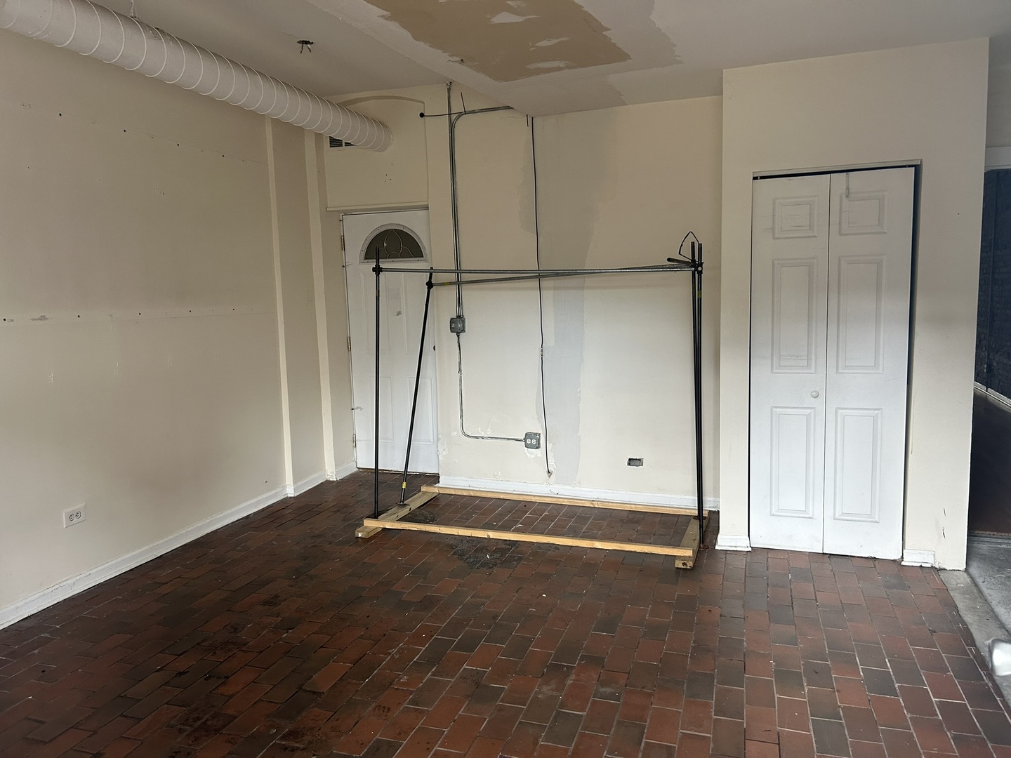 525-527 N Ashland Avenue, Chicago, IL 60622