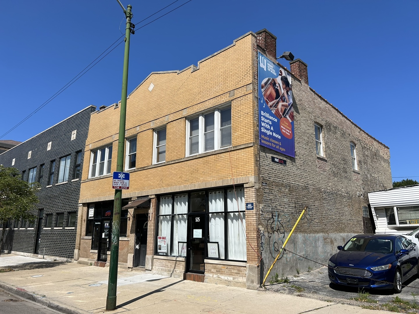 525-527 N Ashland Avenue, Chicago, IL 60622