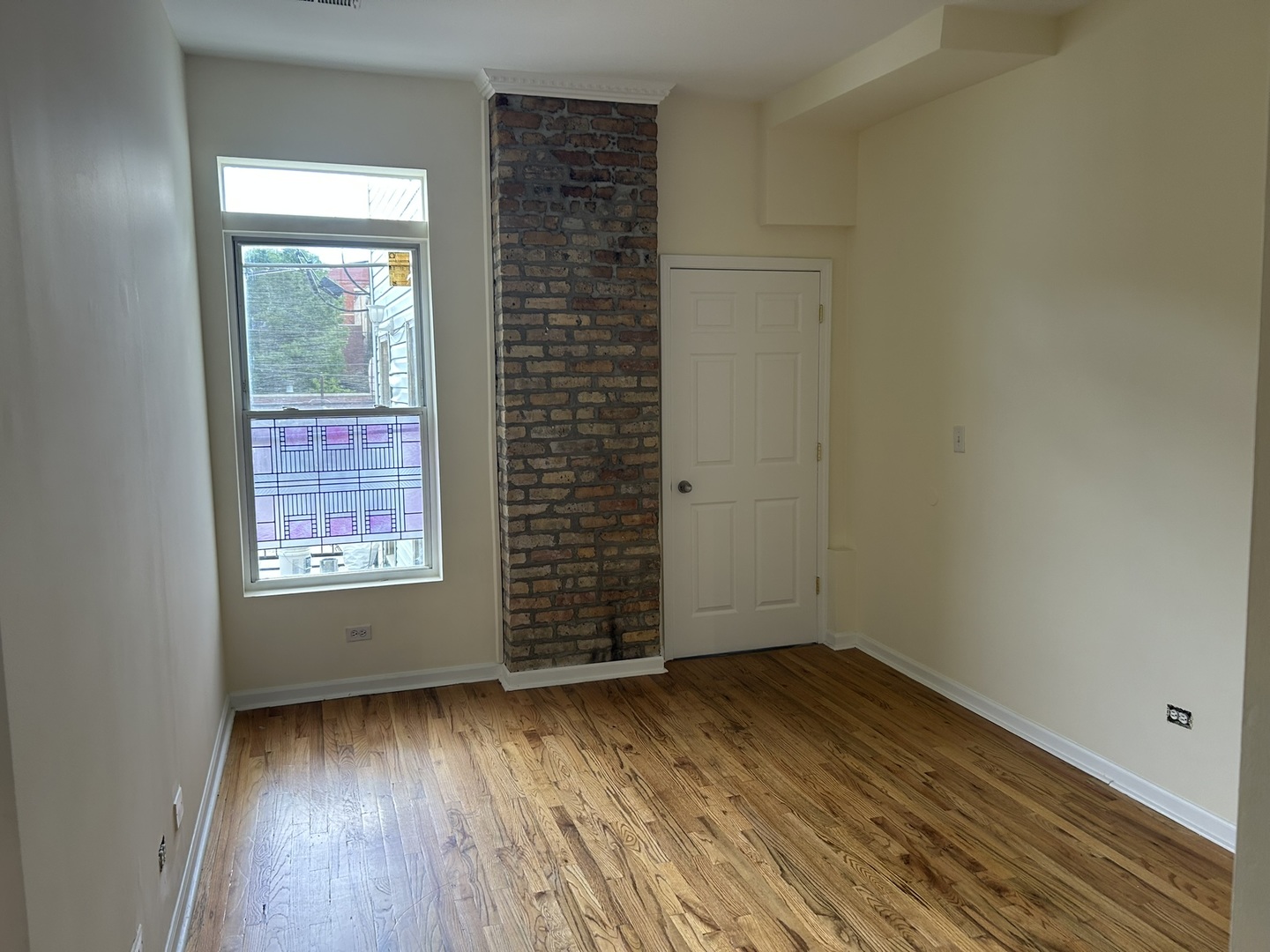 525-527 N Ashland Avenue, Chicago, IL 60622