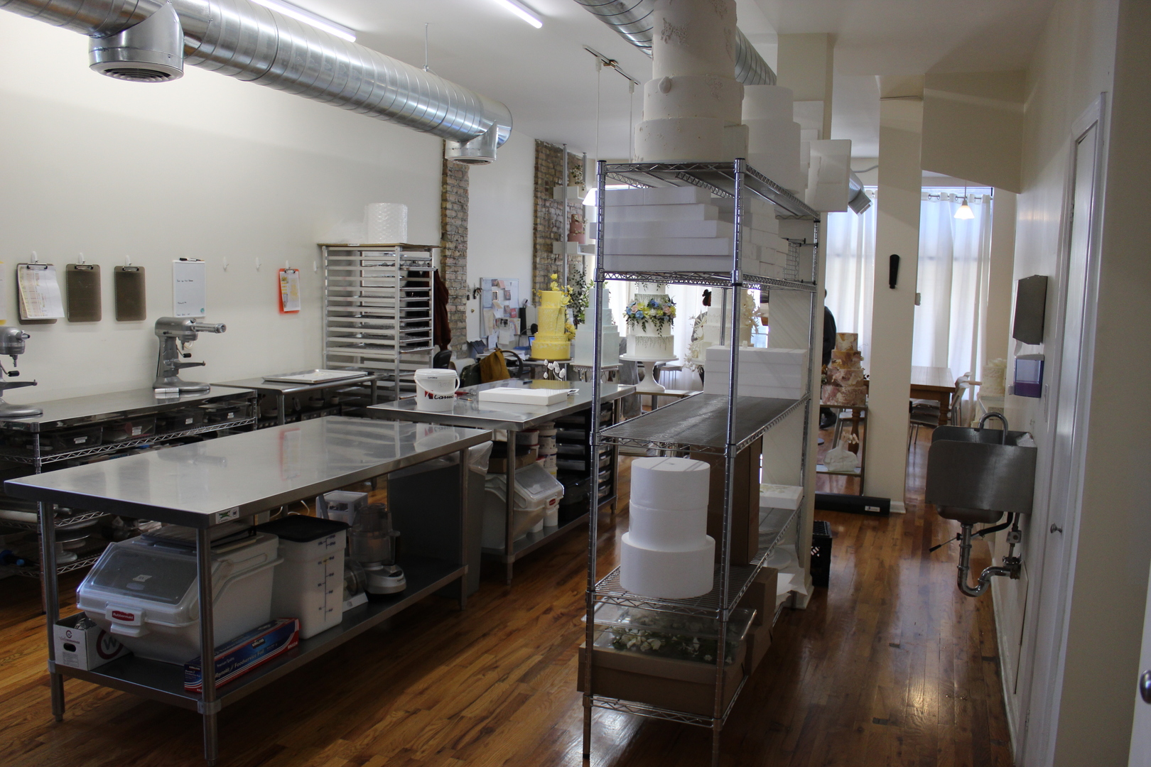 525-527 N Ashland Avenue, Chicago, IL 60622
