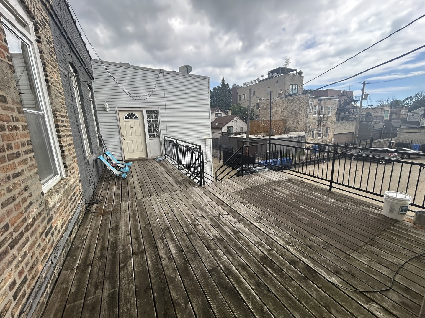 525-527 N Ashland Avenue, Chicago, IL 60622