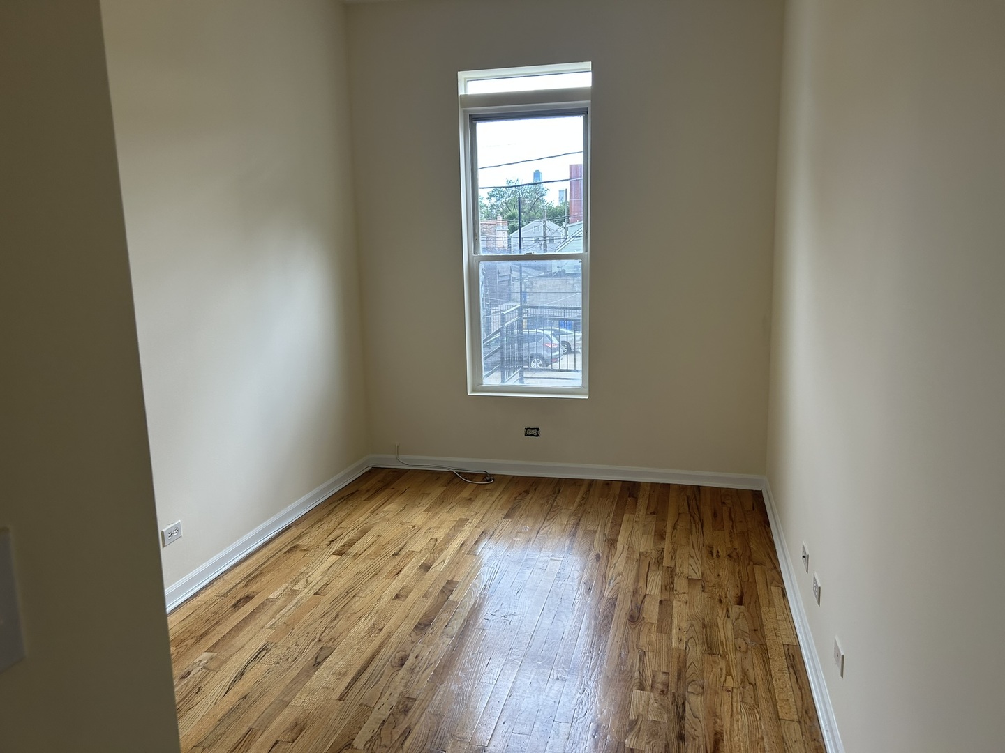 525-527 N Ashland Avenue, Chicago, IL 60622