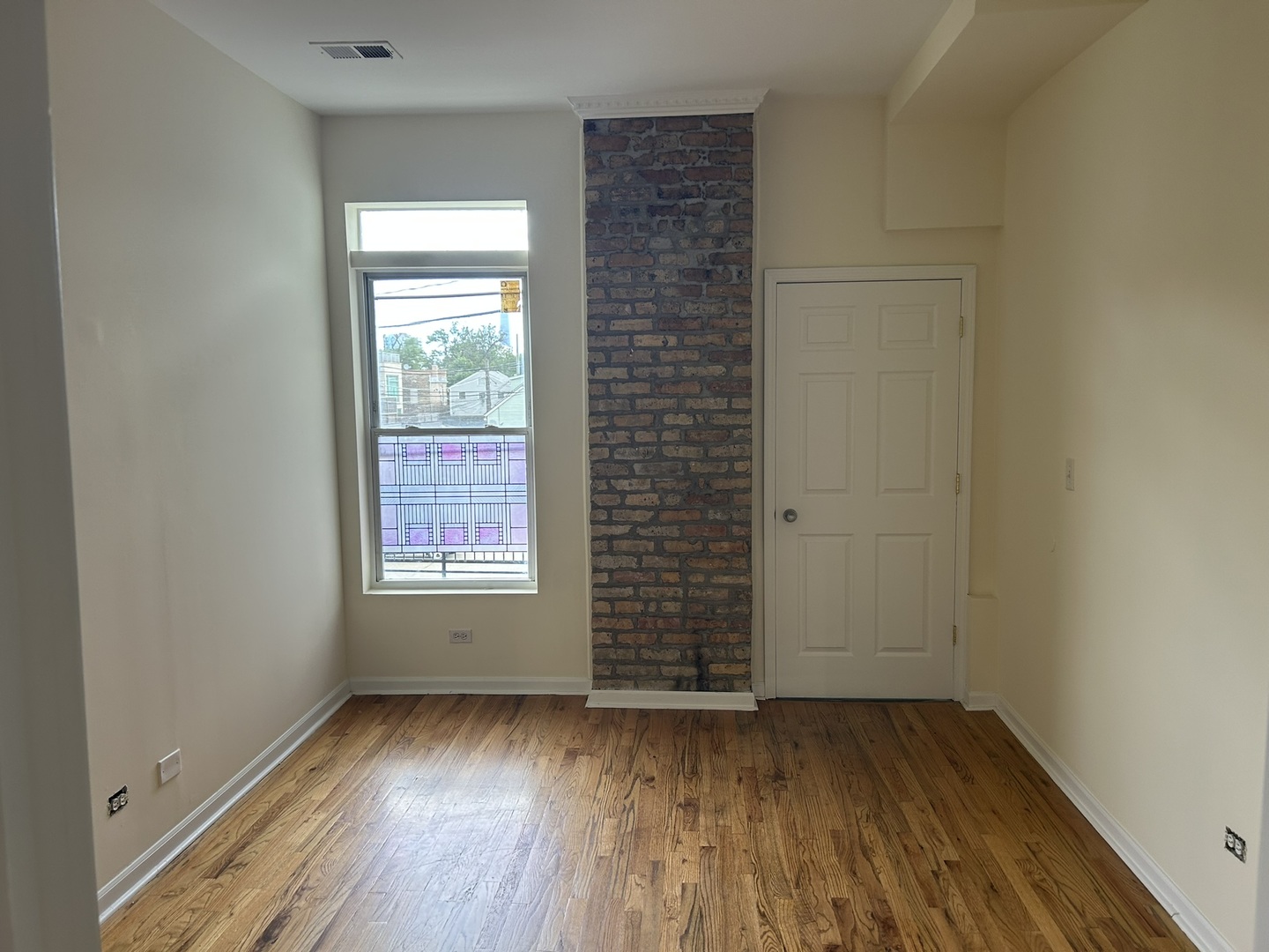 525-527 N Ashland Avenue, Chicago, IL 60622