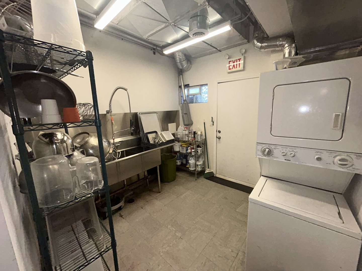 525-527 N Ashland Avenue, Chicago, IL 60622