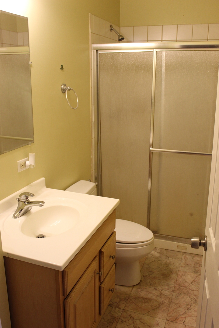525-527 N Ashland Avenue, Chicago, IL 60622