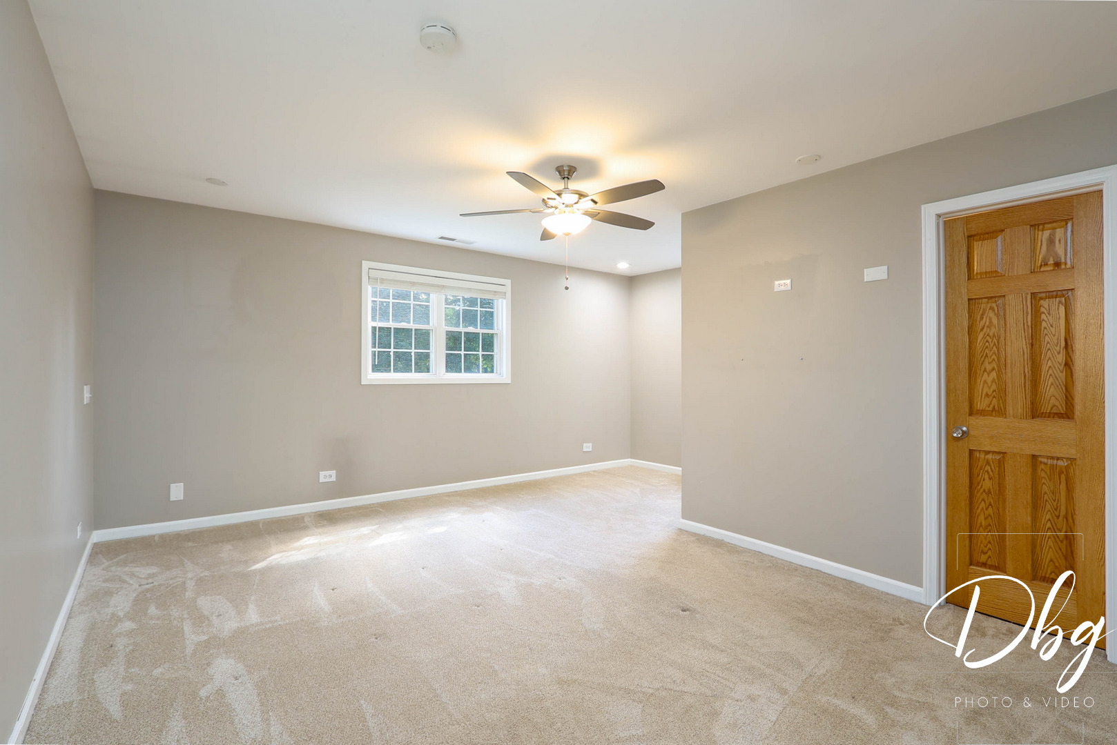 25721 W Lakeview Avenue, Wauconda, IL 60084