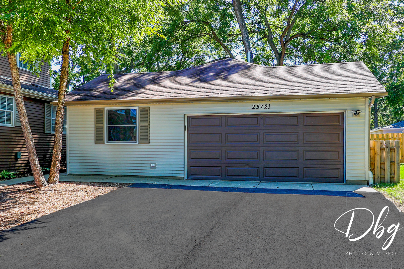 25721 W Lakeview Avenue, Wauconda, IL 60084