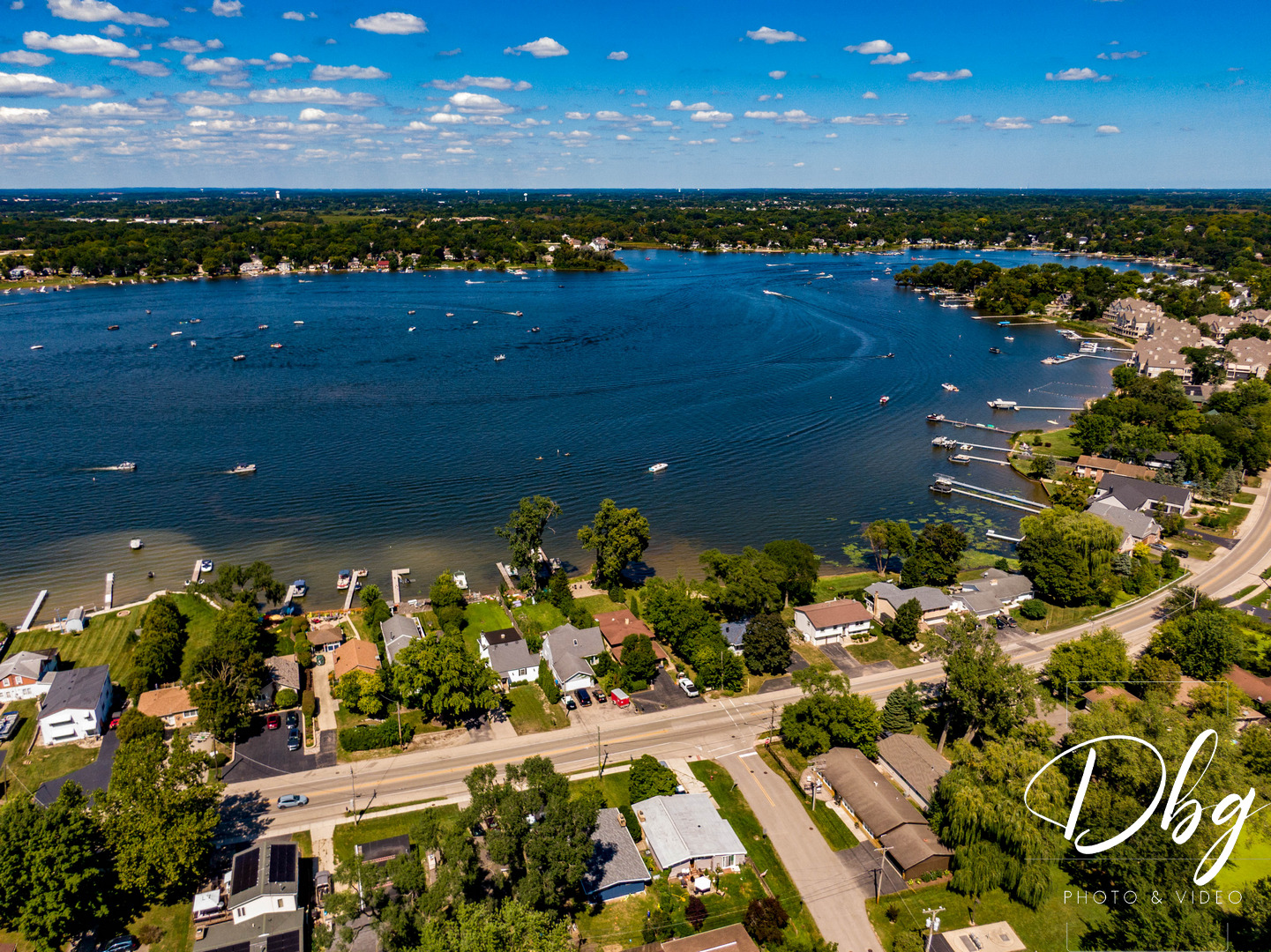 25721 W Lakeview Avenue, Wauconda, IL 60084