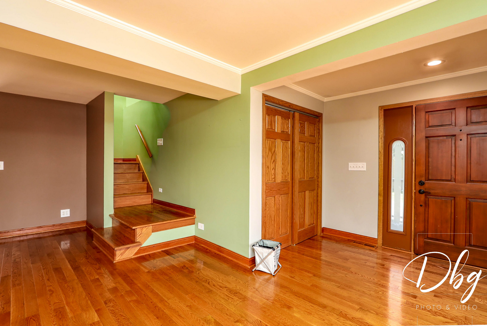 25721 W Lakeview Avenue, Wauconda, IL 60084