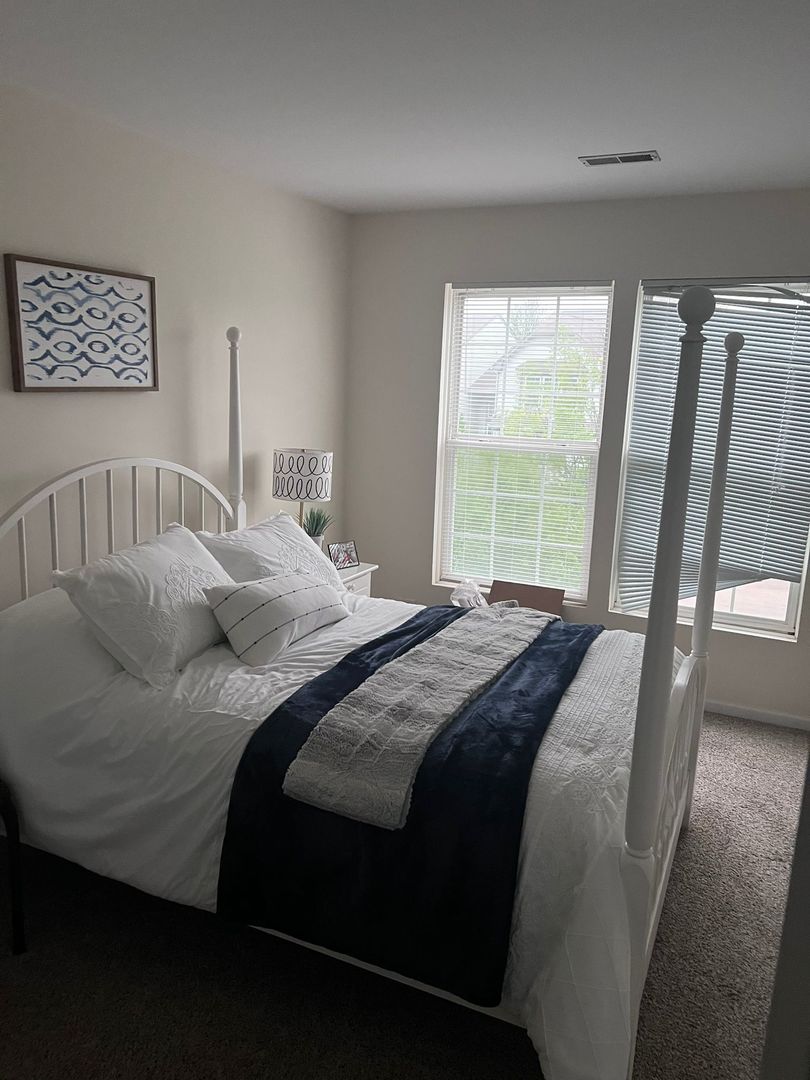3106 Bromley Lane #3106, Aurora, IL 60502
