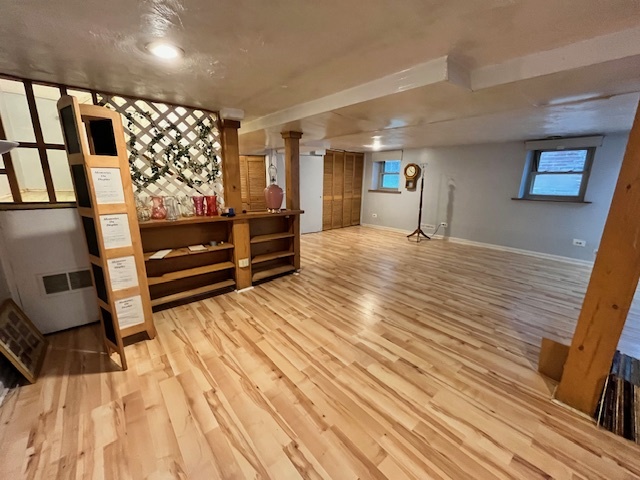 6135 S Massasoit Avenue, Chicago, IL 60638