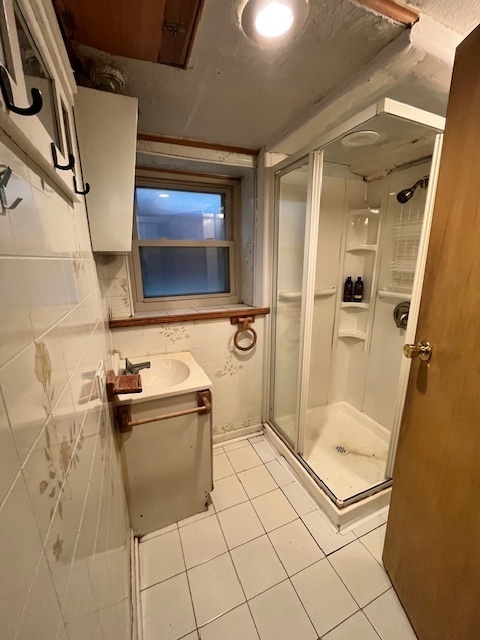 6135 S Massasoit Avenue, Chicago, IL 60638