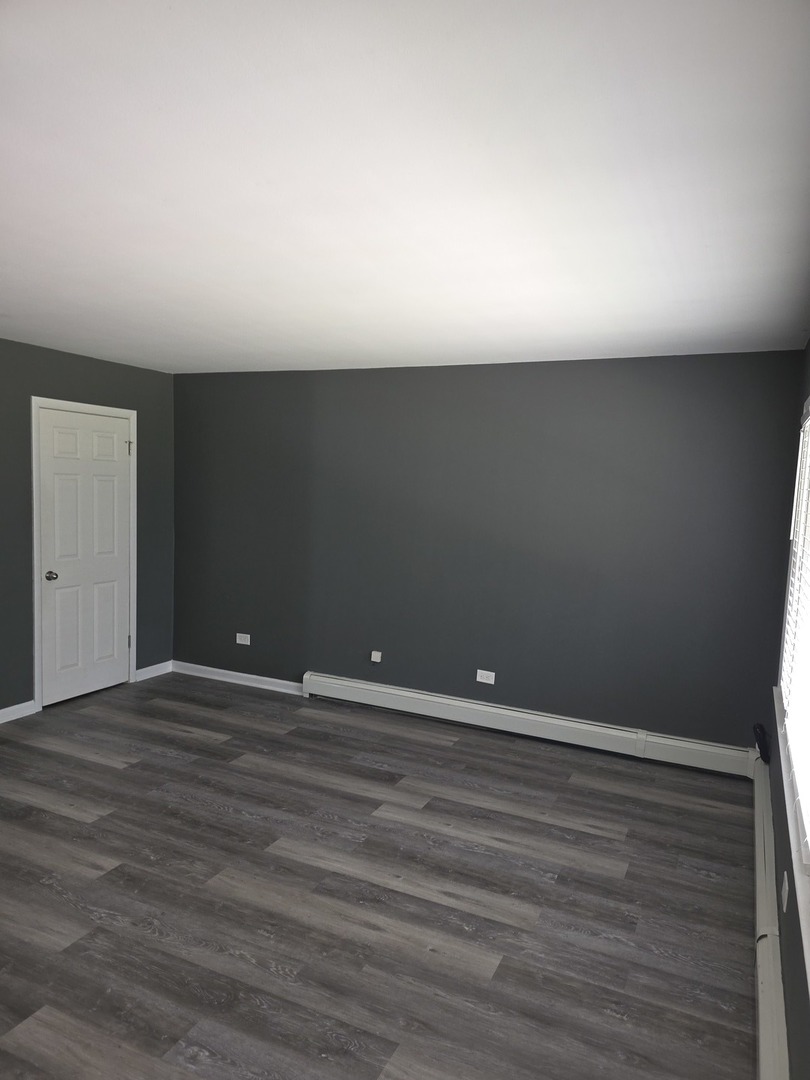 1115 Holiday Lane #17, Des Plaines, IL 60016