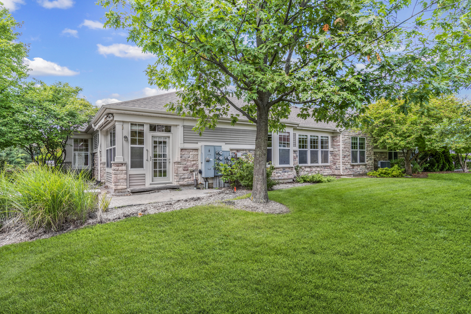 2905 Normandy Circle, Naperville, IL 60564
