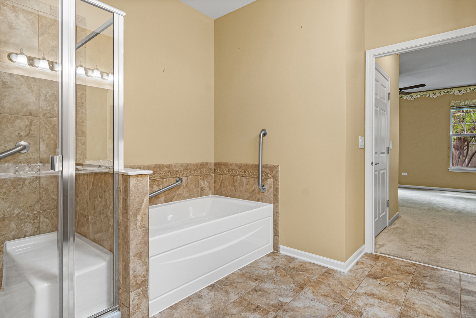 2905 Normandy Circle, Naperville, IL 60564