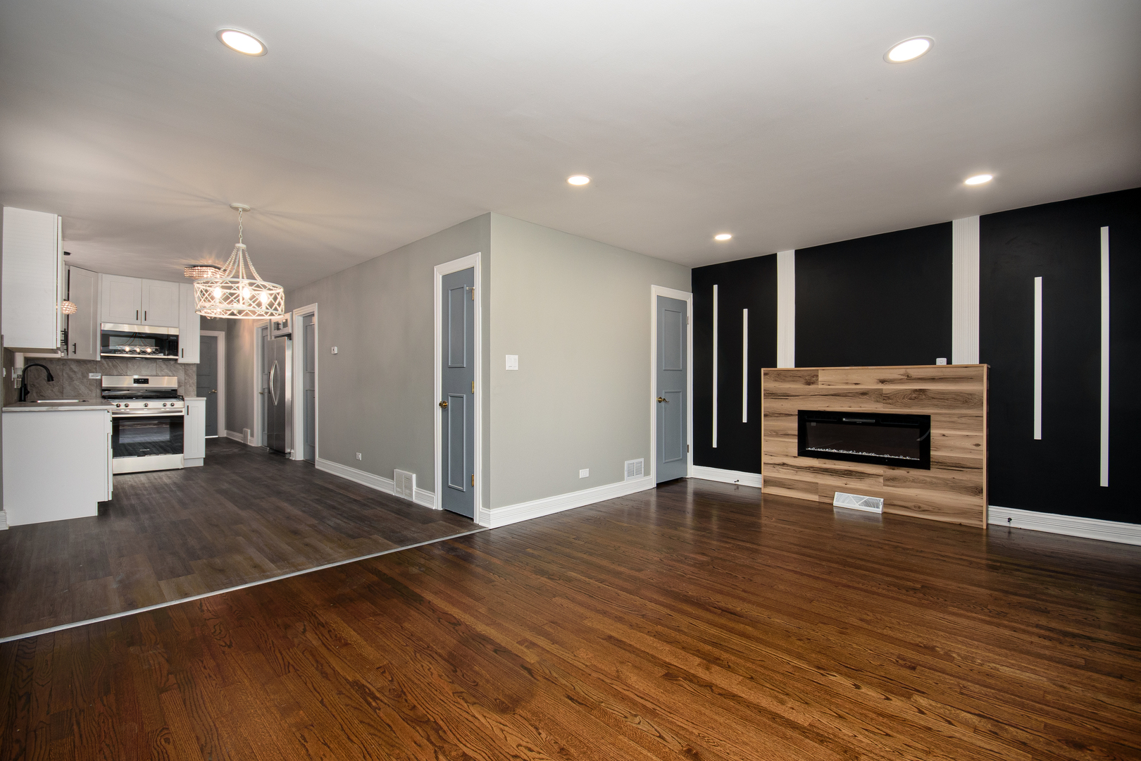 9049 S Parnell Avenue, Chicago, IL 60620