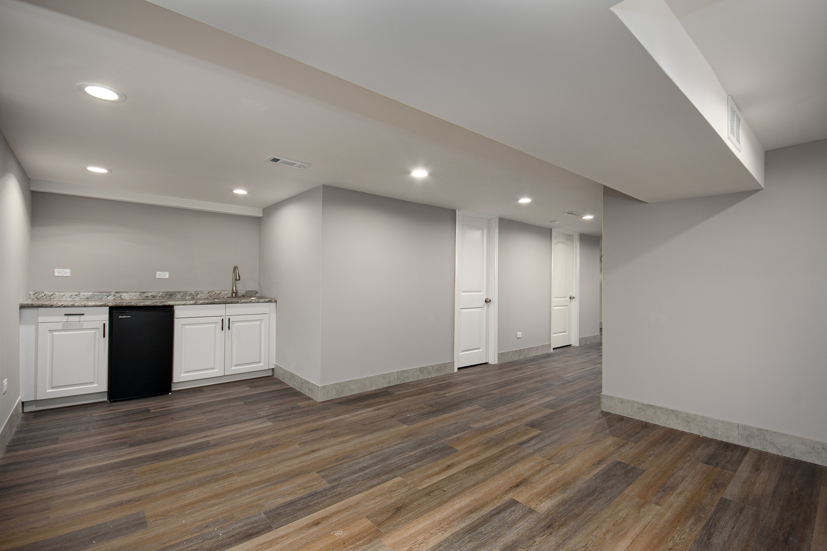 9049 S Parnell Avenue, Chicago, IL 60620