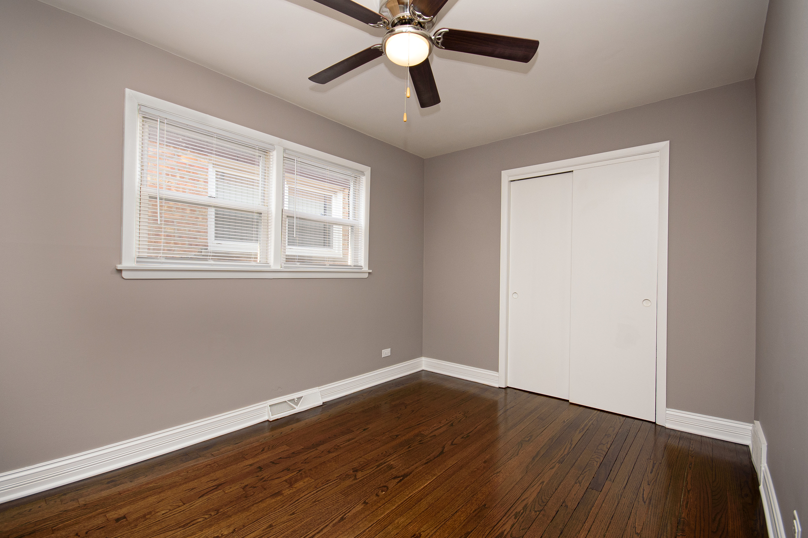 9049 S Parnell Avenue, Chicago, IL 60620