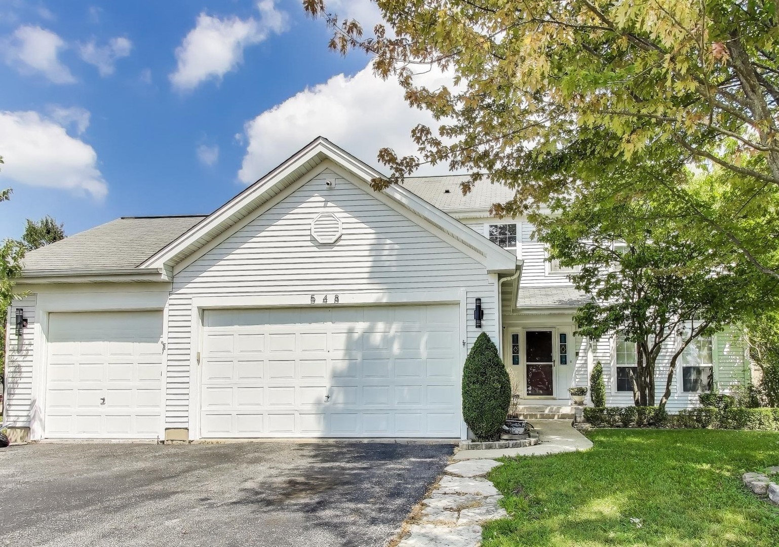 548 W Sweet Clover Road, Round Lake, IL 60073