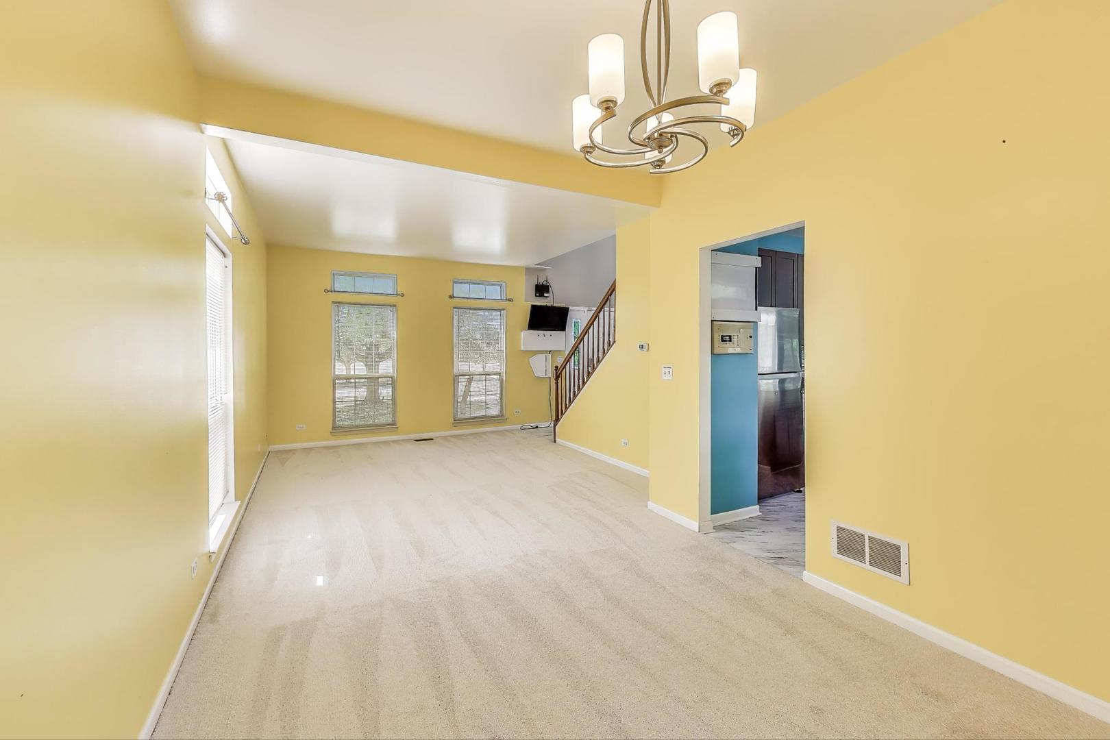 548 W Sweet Clover Road, Round Lake, IL 60073