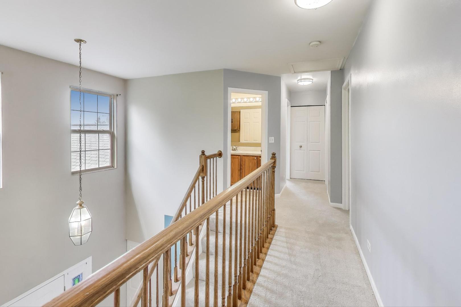 548 W Sweet Clover Road, Round Lake, IL 60073