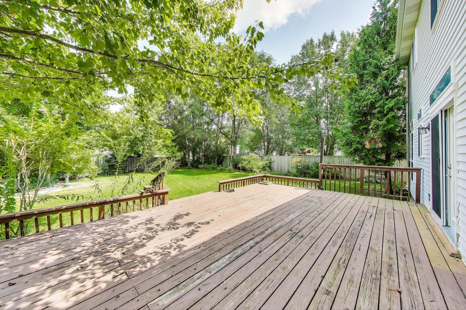 548 W Sweet Clover Road, Round Lake, IL 60073