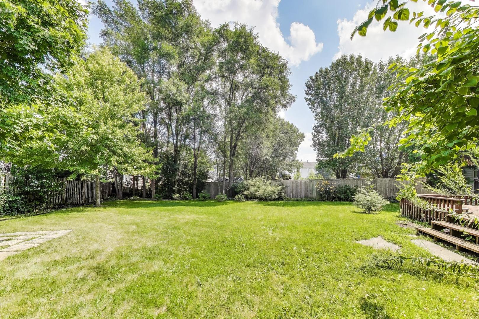 548 W Sweet Clover Road, Round Lake, IL 60073