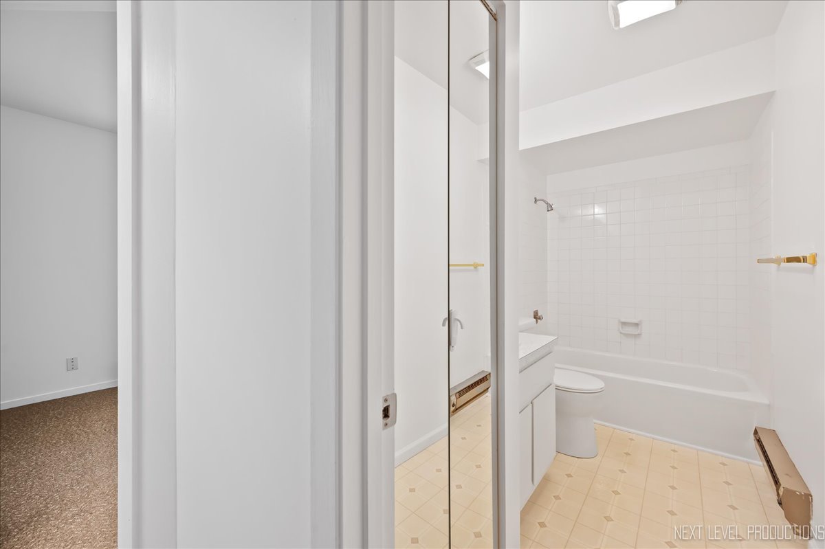 635 James Street, Hinckley, IL 60520