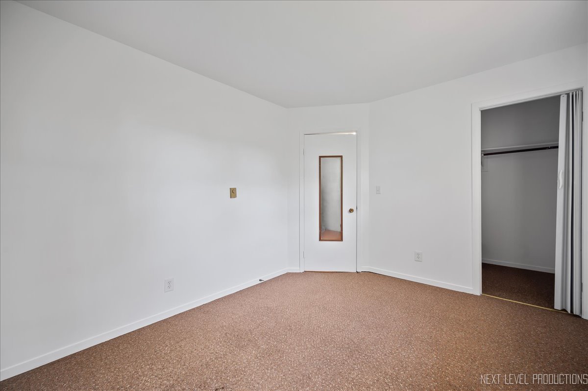 635 James Street, Hinckley, IL 60520