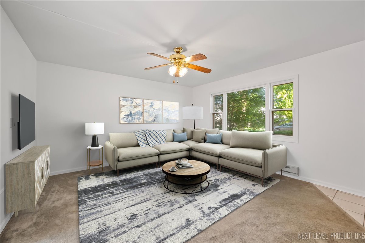 635 James Street, Hinckley, IL 60520