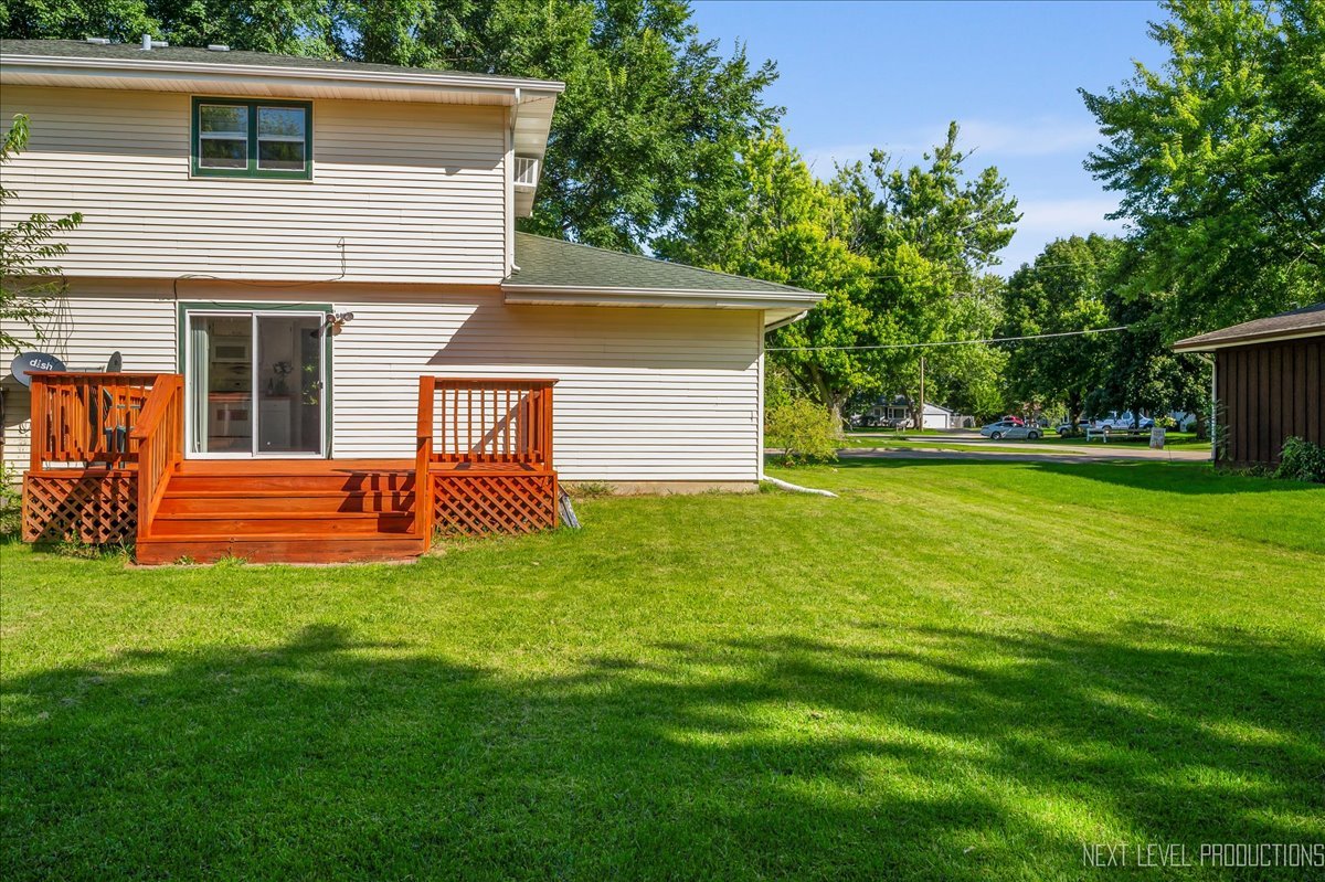 635 James Street, Hinckley, IL 60520