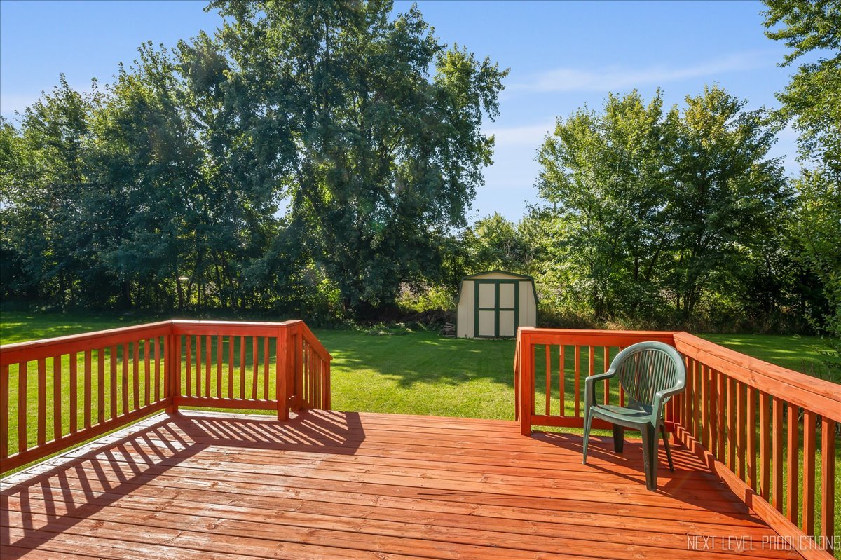 635 James Street, Hinckley, IL 60520