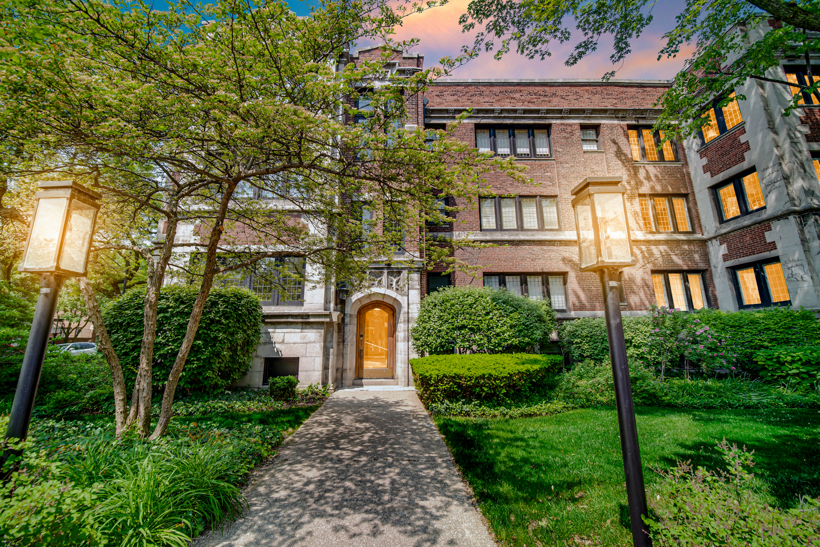 5656 S Dorchester Avenue #B, Chicago, IL 60637