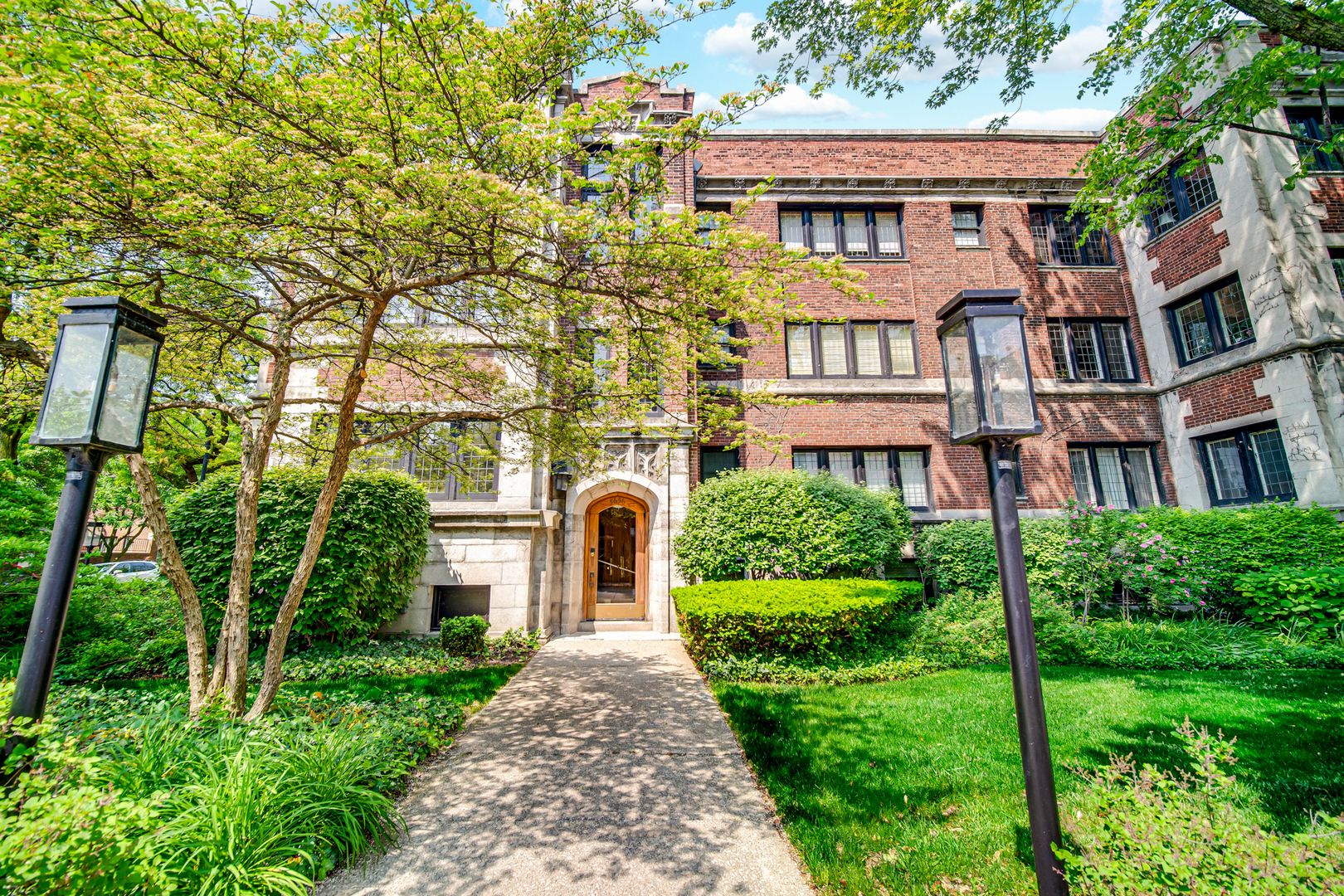 5656 S Dorchester Avenue #B, Chicago, IL 60637