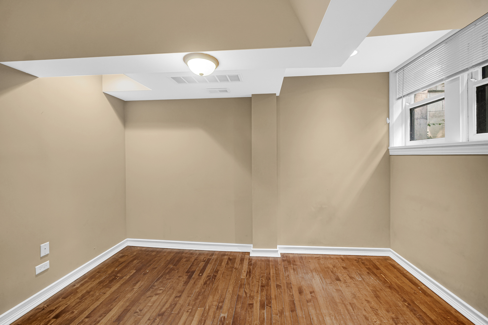 5656 S Dorchester Avenue #B, Chicago, IL 60637