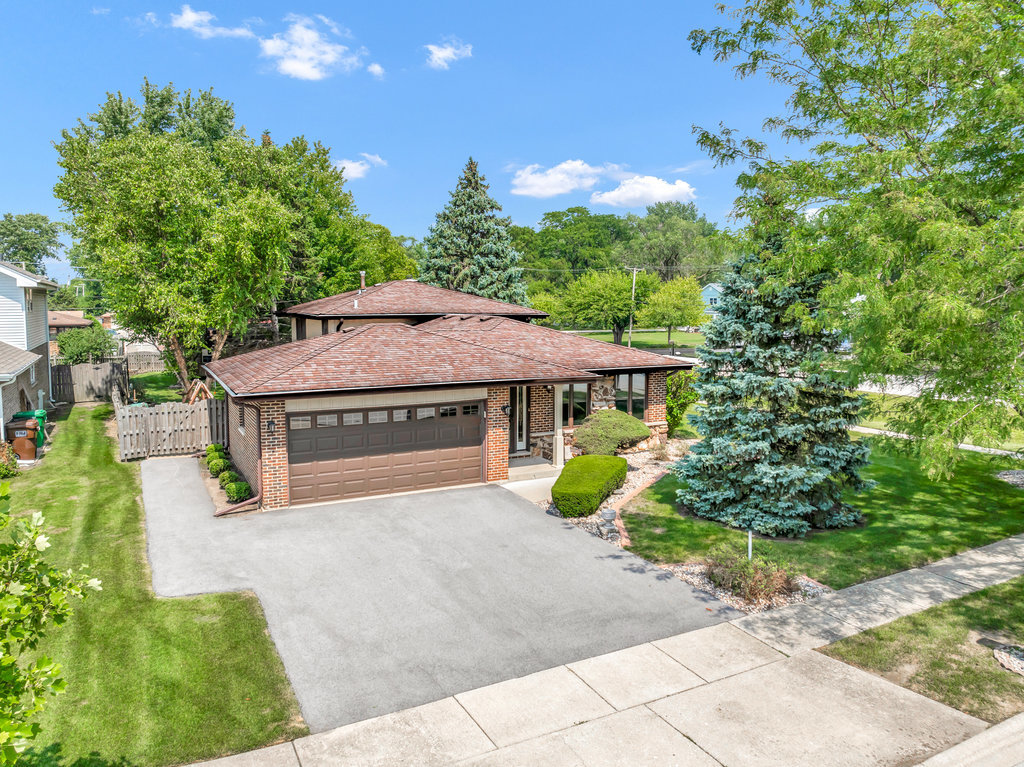 6402 Jeanette Court, Tinley Park, IL 60477