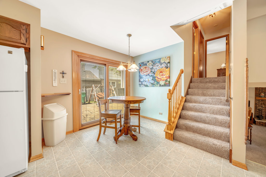 6402 Jeanette Court, Tinley Park, IL 60477