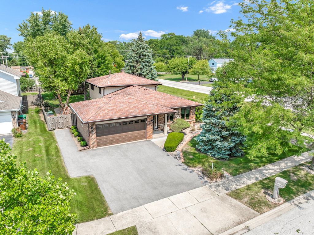 6402 Jeanette Court, Tinley Park, IL 60477