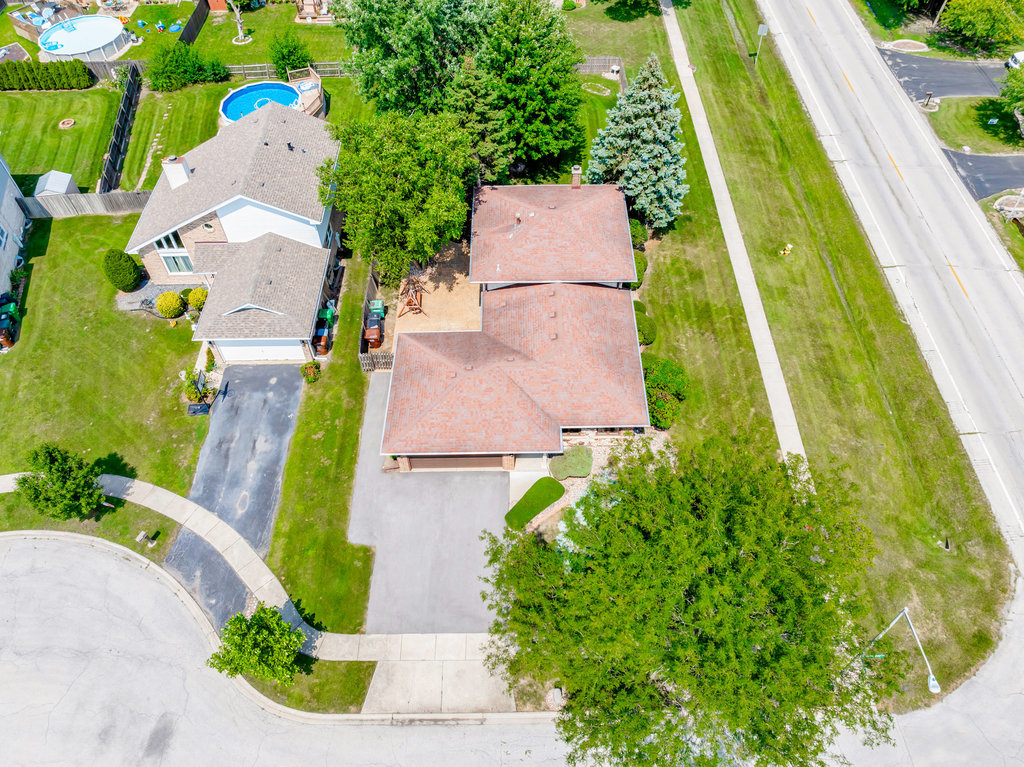 6402 Jeanette Court, Tinley Park, IL 60477