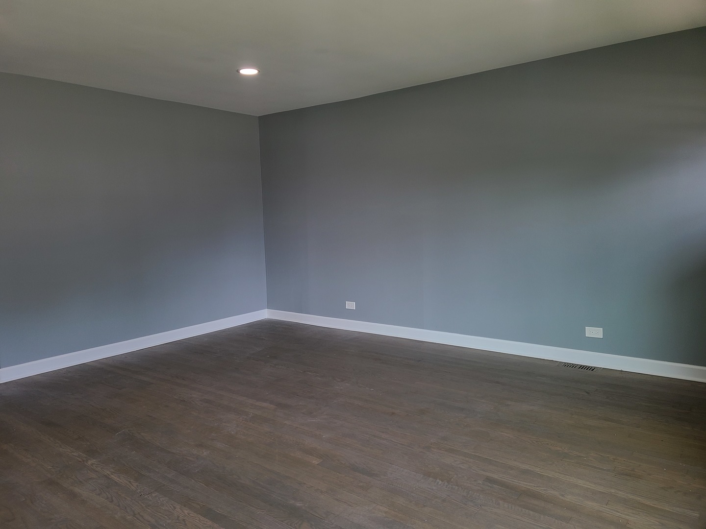 256 N Slusser Street #256, Grayslake, IL 60030