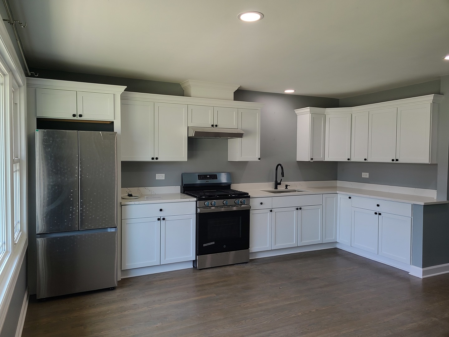 256 N Slusser Street #256, Grayslake, IL 60030